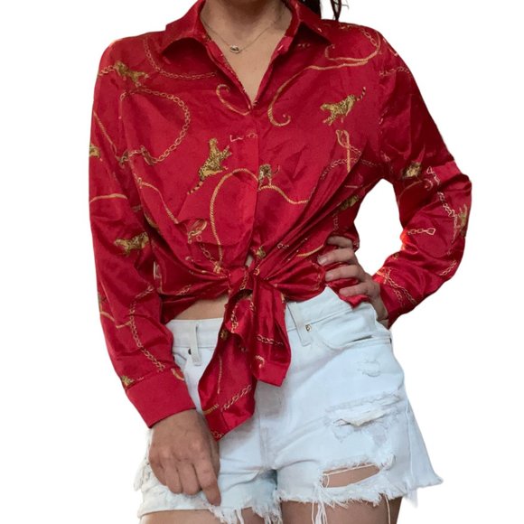 Chico's Tops - Chico's big cat blouse